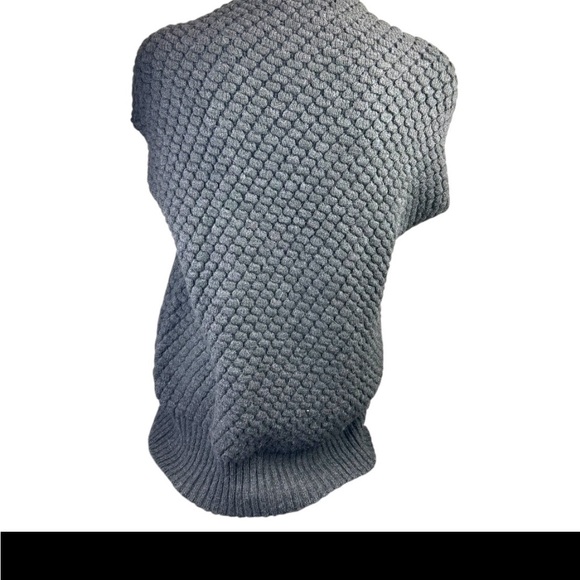 Sarah Pacino Gray Turtleneck Sweater One Size - Picture 3 of 3